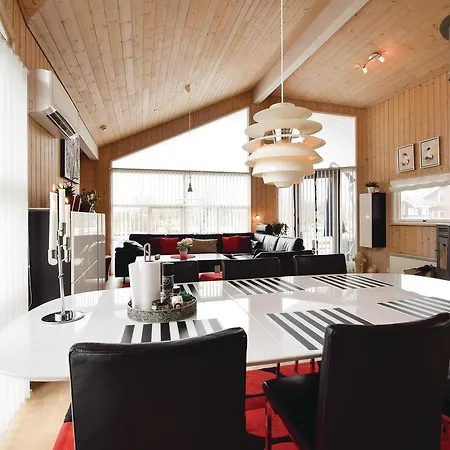 Casa vacanze Three-bedroom Holiday In Juelsminde *
